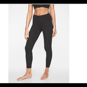 Athleta Elation 7/8 Tight/Leggings in Black